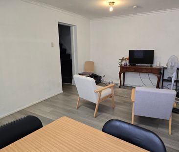 Darlington - Photo 2