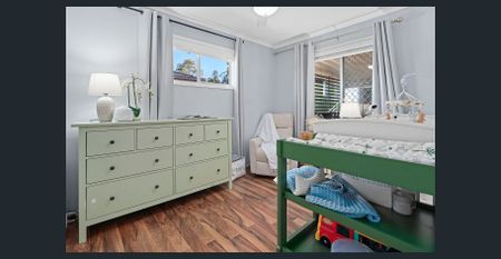 Modern Family Home with AIR CONS and Outdoor Entertaining - Photo 4