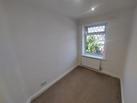 2 bedroom semi-detached house to rent - Photo 3