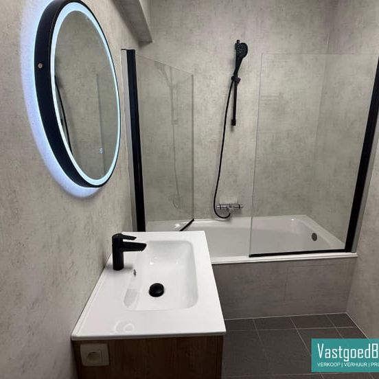 Appartement te huur - Photo 1