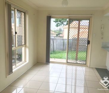 3 BEDROOM TOWNHOUSEâWarrigal State School Catchment - Photo 3