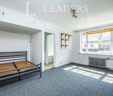 Studio to rent - Photo 3