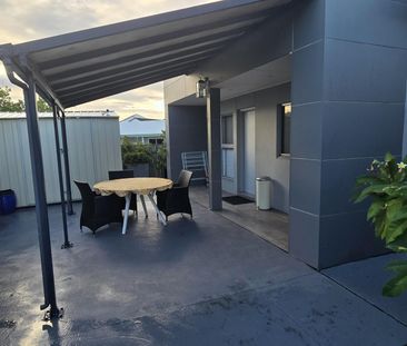 7 Alt Street, Smithfield, NSW 2164 - Photo 6