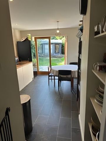 Room in a Shared House, London, N16 - Photo 2