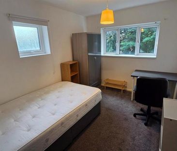 6 bedroom house to rent - Photo 3