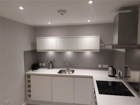 1 bedroom apartment to rent - Photo 4