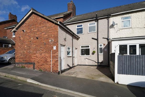 2 bedroom terraced house to rent - Photo 1