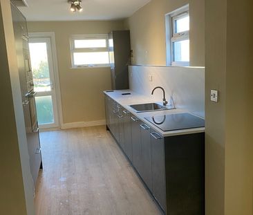 2 Bed Maisonette, Corporation Street, E15 - Photo 6