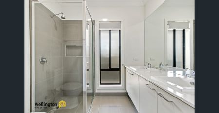 Spacious Four-Bedroom Home in the Heart of Stratford - Photo 2