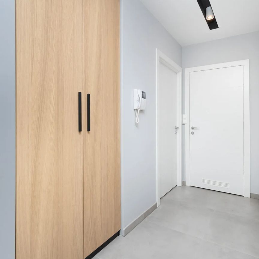 Niezwykły apartament z dużym tarasem i pięknym widokiem, w inwestycji - Dom pod Wilgą - Photo 1