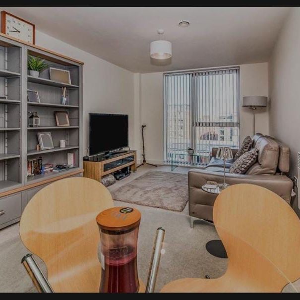 2 Bed Flat, Bridgewater Point, M5 - Photo 1