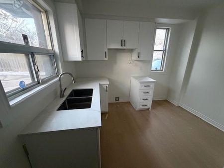 For Lease - 267 Catharine Street Unit# Unit 1, Hamilton, Ontario - Photo 3