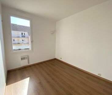 Location Appartement 4 pièces 79m² VILLEBON SUR YVETTE 91140 - Photo 4