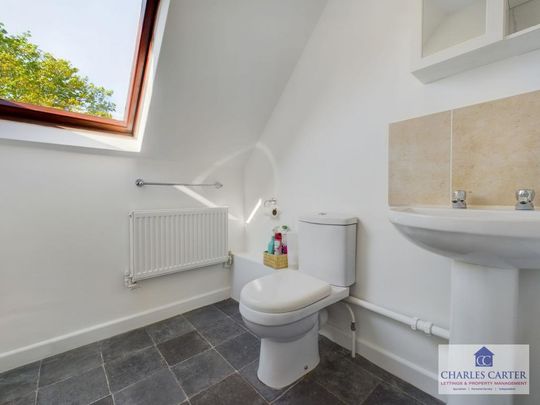 1 bedroom in a house share to rent - Photo 1