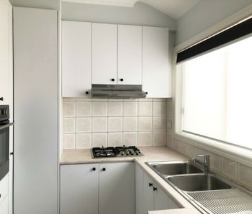 2A Kingfisher Drive, Seabrook VIC, Belconnen - Photo 2