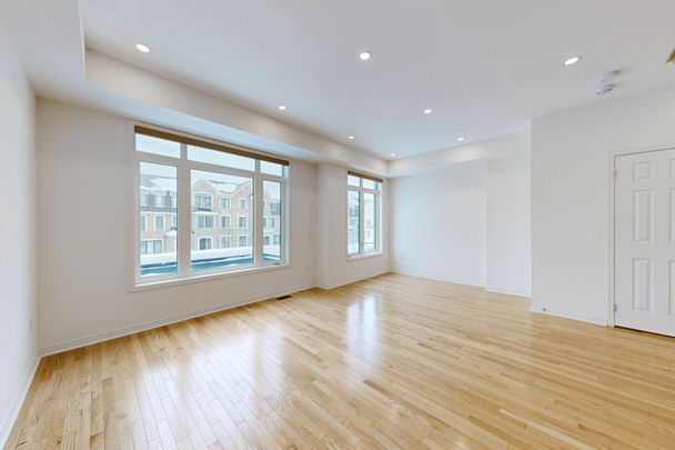 For Lease - 91 William F Bell Parkway, Richmond Hill, Ontario - Photo 1