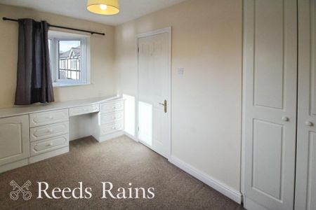 2 bedroom semi-detached house to rent - Photo 5