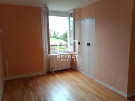 Location Appartement 3 pièces 62m² PARAY LE MONIAL 71600 - Photo 3
