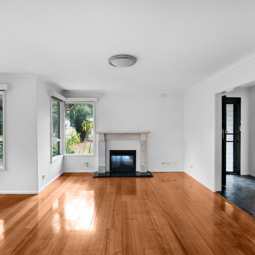 Thinking of selling? Contact our agent - Photo 1