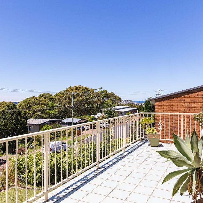 21 Rembrandt Drive, Merewether Heights NSW 2291 - Photo 1