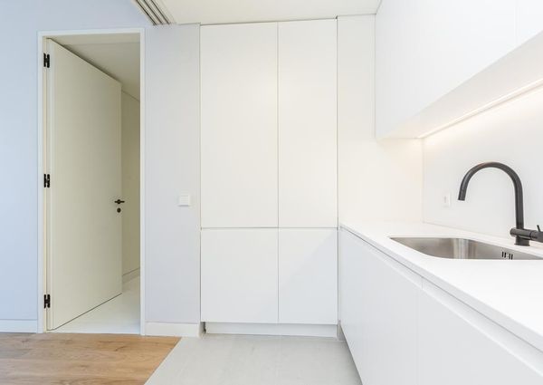 1 Bedroom Apartment with a view, Largo do Rato, Lisboa