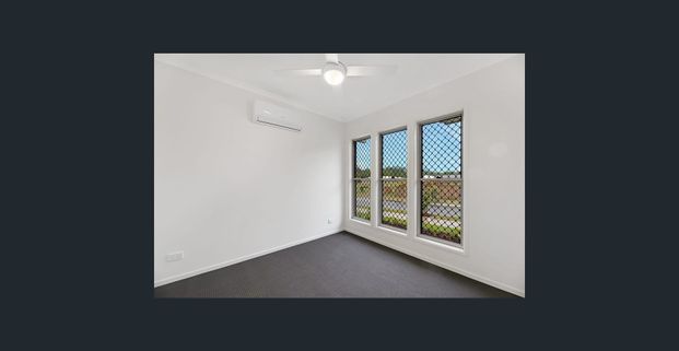 Contemporary Duplex Living in the Heart of Glass House Mountains - Photo 1