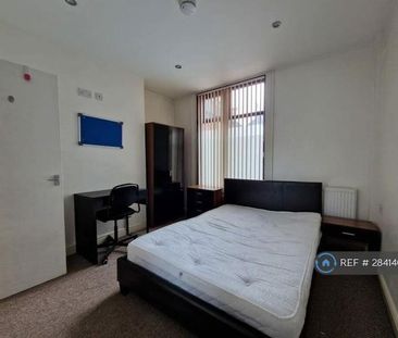 1 bedroom in a house share to rent - Photo 6