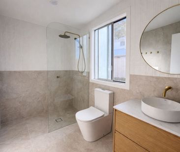 Beautifully Renovated Home in the Heart of Teralba - Photo 5