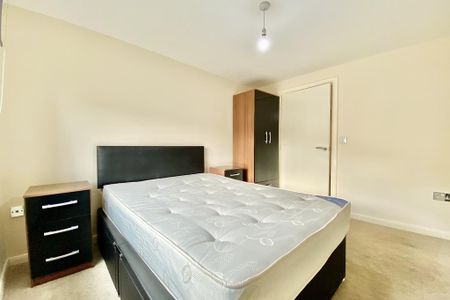 2 bedroom apartment to rent - Photo 3