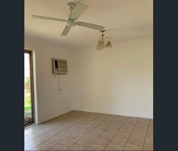 Spacious living in a quiet court location with easy access to Woodg... - Photo 6