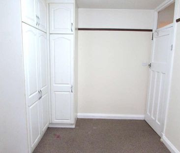 High Mead, Harrow, Middlesex, HA1 - Photo 4