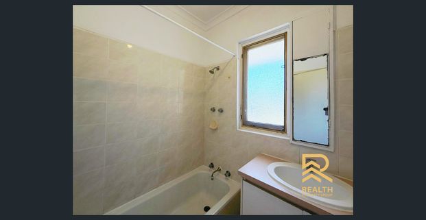 Renovated character home for rent - Photo 1