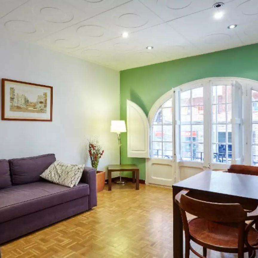 3-bedroom apartment for rent in Gràcia - Photo 1
