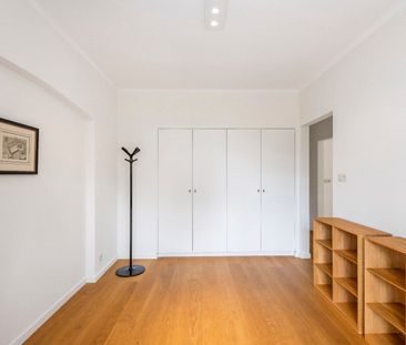 Zeer verzorgd en zonnig hoekappartement, rustig gelegen in de Konin... - Photo 2