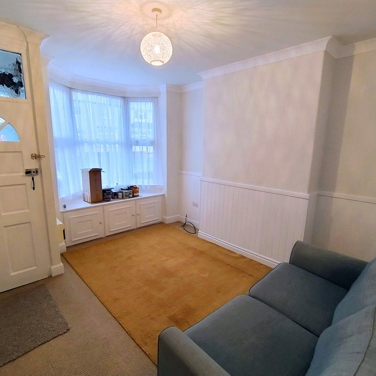 Westbourne Road, Penn, Wolverhampton - Photo 1