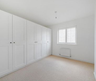3 bedroom detached house to rent - Photo 3
