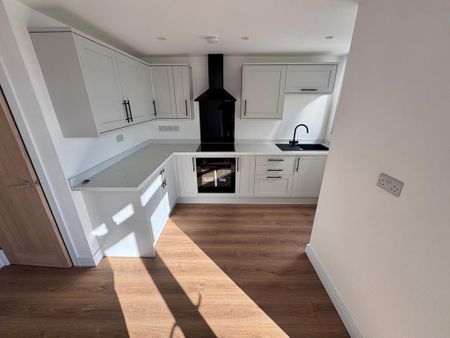 3 bedroom terraced house to rent - Photo 5