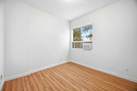 For Lease - 46 Armstrong Avenue Unit# 2, Toronto, Ontario - Photo 5