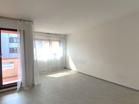 Location Appartement 1 pièce 39m² - Photo 5