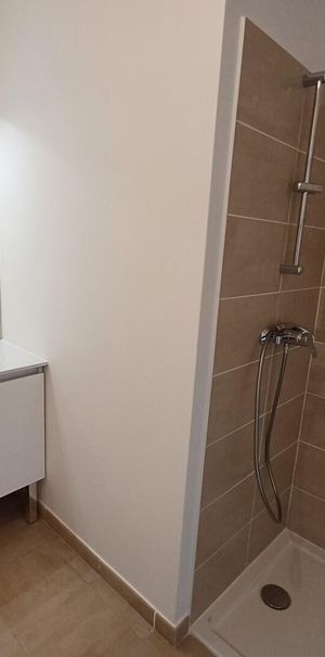 location Appartement T2 DE 40.79m² À VILLIERS SUR MARNE - Photo 1