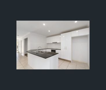 17 Alexa Rise, Upper Coomera, Qld 4209 - Photo 2
