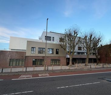 Staines Road West, Sunbury-on-Thames, Surrey, TW16 - Photo 3