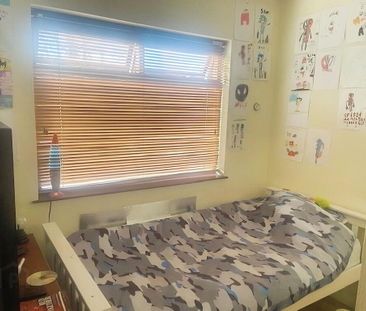 80 Lough Road, Lurgan, BT66 6JJ - Photo 4