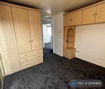 3 bedroom terraced house to rent - Photo 6