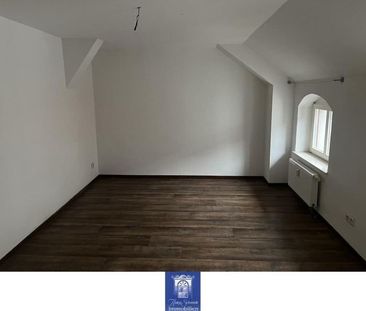 MeiÃen - Individuelle Dachgeschosswohnung mit Wannenbad! - Photo 1