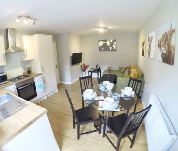 2 Bed Flat, Newcastle Road, RG2 - Photo 3