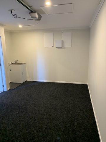 56A Hokioi Drive, Kenepuru - Photo 4