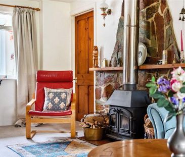 3 bedroom terraced house to rent - Photo 2