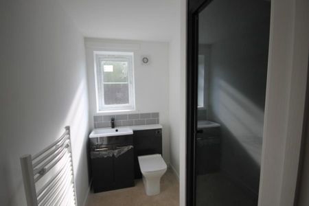 Church Parade, Oakengates - £725 pcm - Photo 5