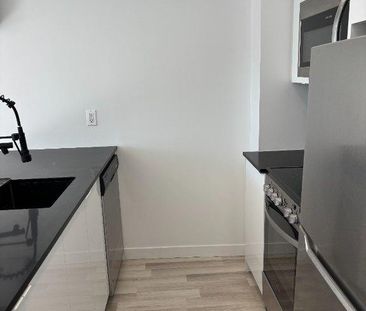 Studio rénové à louer – NDG / Métro Vendôme - Photo 1